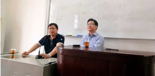 李仕春教授做演讲 廖永安教授主持